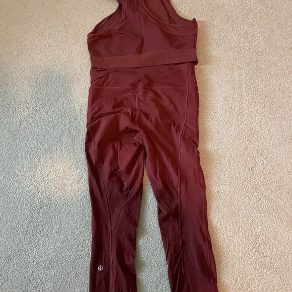 Lululemon outfit - Picture 2 of 5